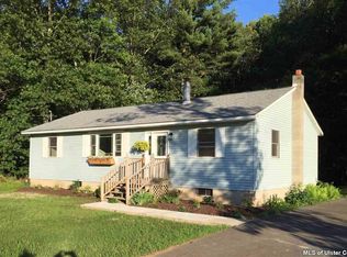 34 N Dector Dr, Kerhonkson, NY 12446