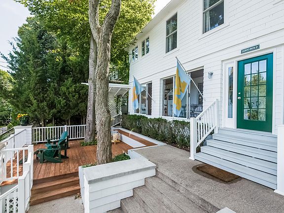 3rd image of 16 Edwards Ave