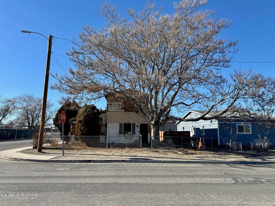 1st image of 615 Grinnel Ave