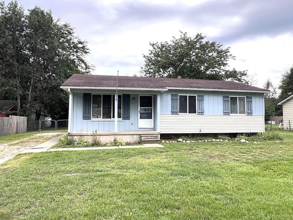 1st image of 305 Scarlet Oak Ln