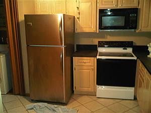 2nd image of 3911 SW 52nd Ave APT 1-1