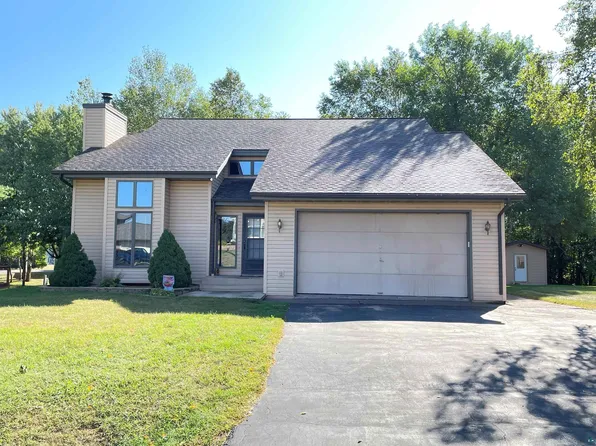 402 Jackson Ave, Cloquet, MN 55720