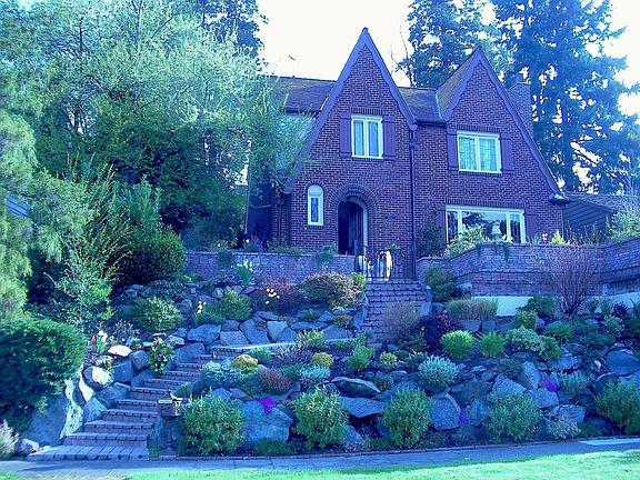 Dramatic Curb Appeal 
