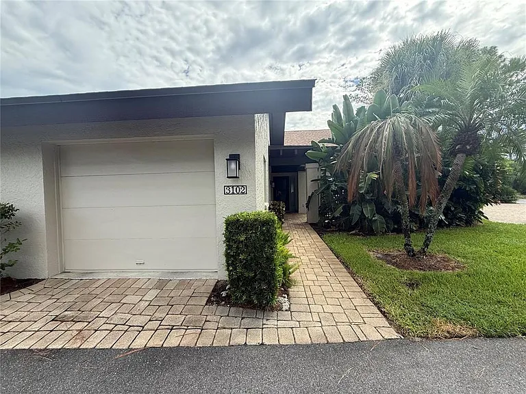 3102 Windrush Bourne #4 — Photo 18