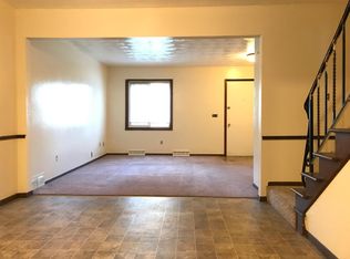 2325 Rockspring Rd, Toledo, OH 43614