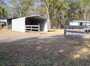 135 Thrower Ln, Brunswick, GA 31525