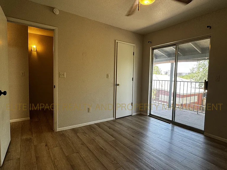 1817 E Lester St #3 — Photo 11