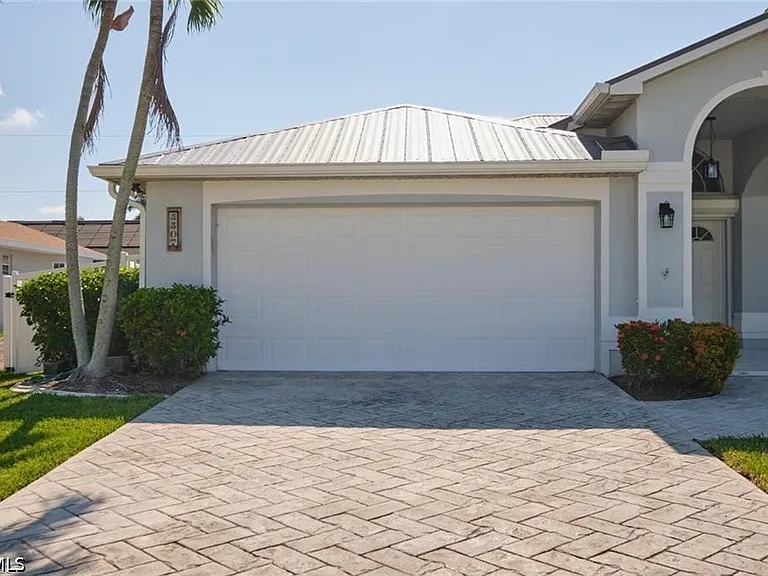 5507 SW 14th Pl — Photo 4