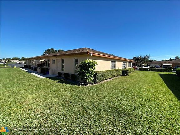 4th image of 14589 Canalview Dr APT A