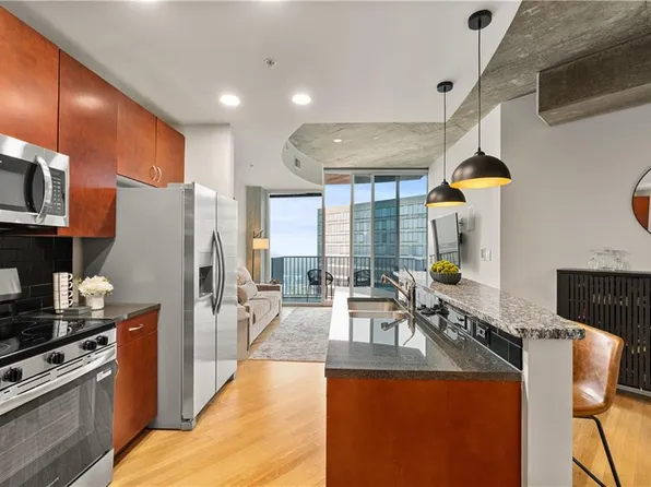 400 W Peachtree St NW Unit 3214, Atlanta, GA 30308