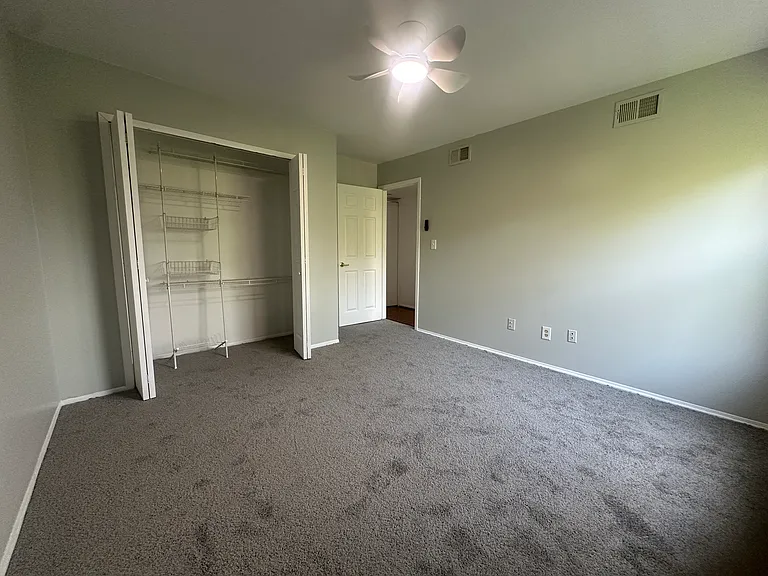 509 E University Dr #506 — Photo 11