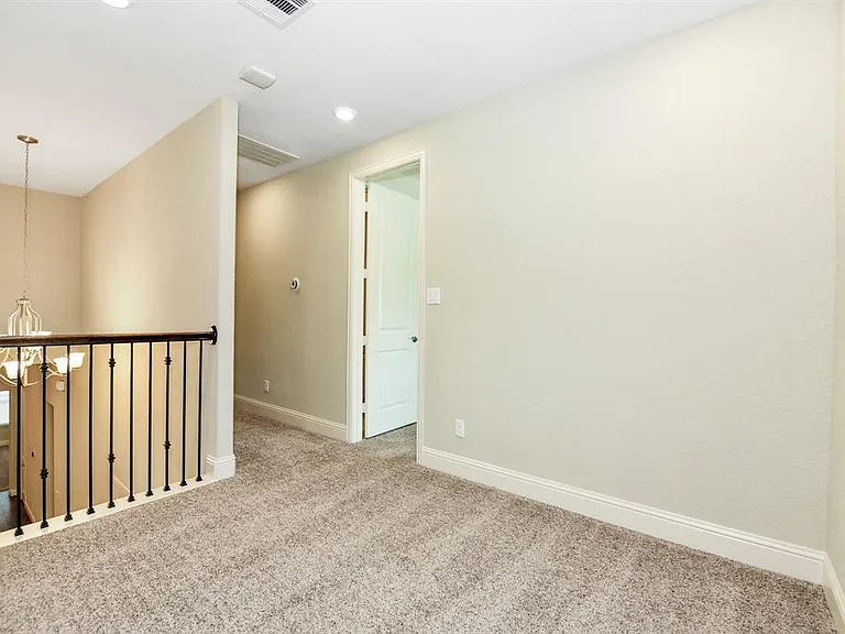 137 Skybranch Dr — Photo 14