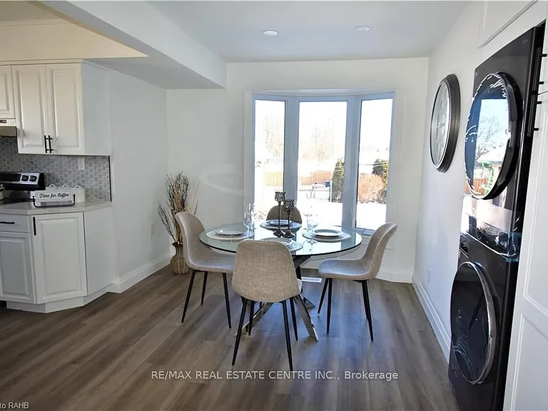 346 Brompton Ave #MAIN — Photo 4