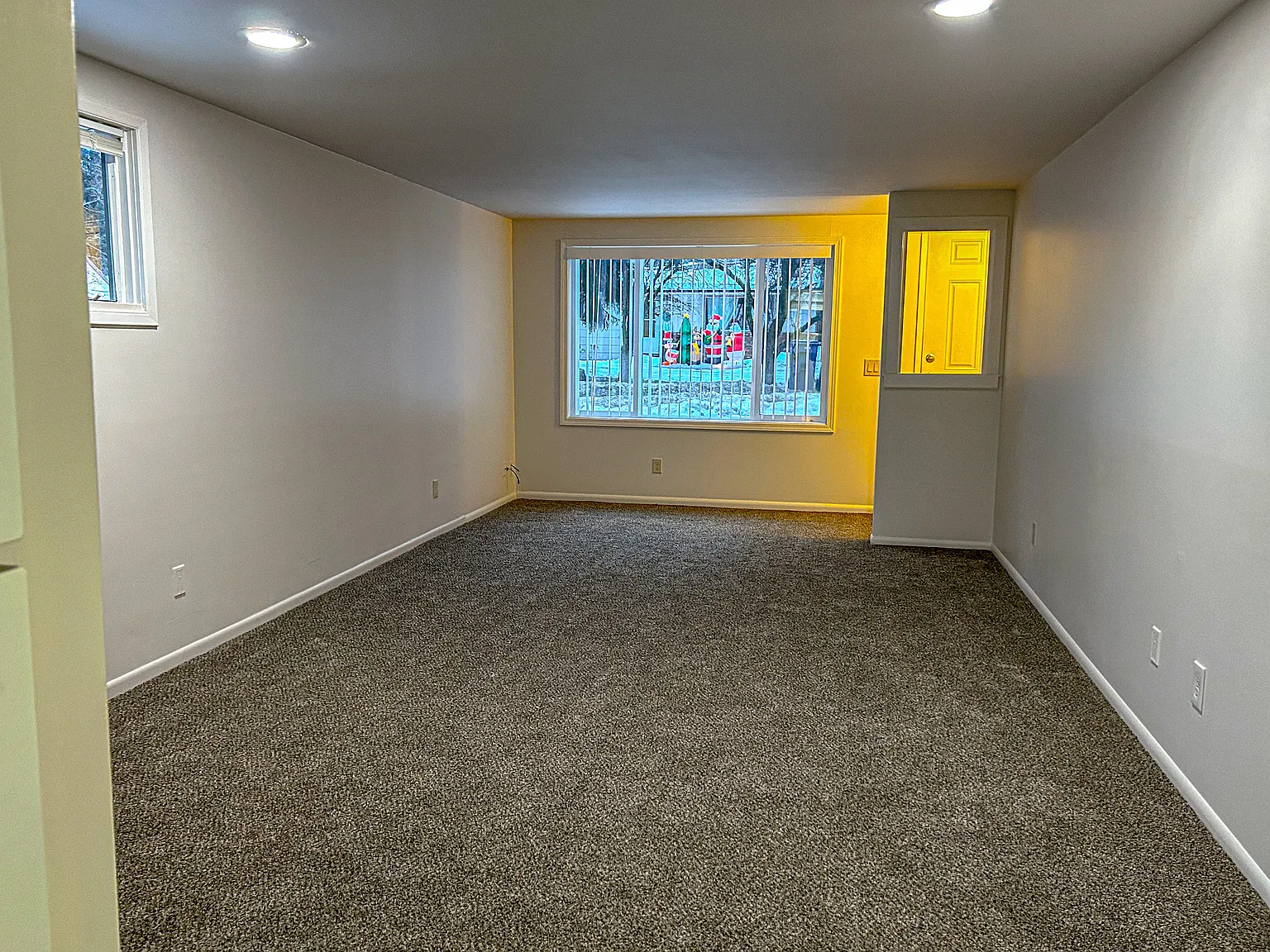 2 bed, 1.5 bath, 990 sqft, $1,500 — Photo 2