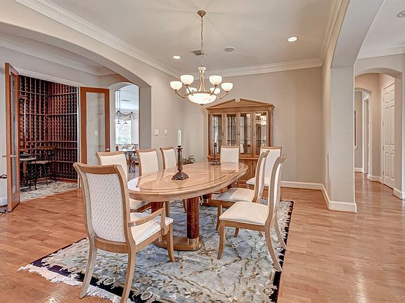 5th image of 3119 Rosemary Park Ln