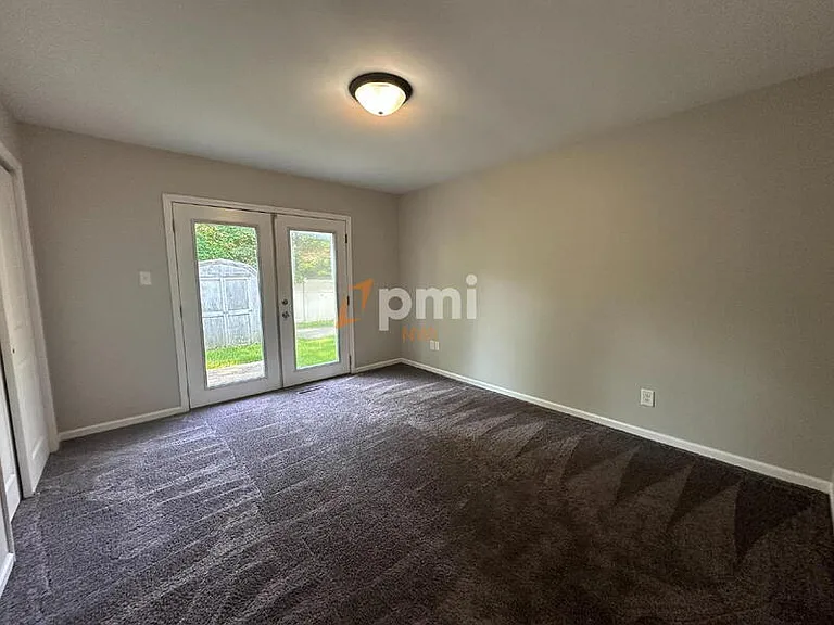 5831 Creekview Ct W #2 — Photo 8