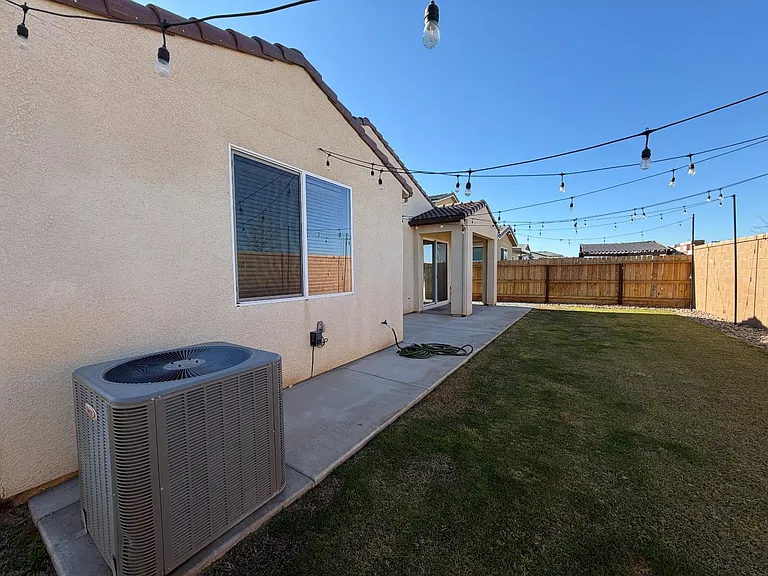 660 Atlantica Dr S — Photo 19