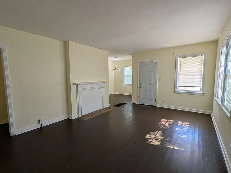 336 McPherson Ave — Photo 10