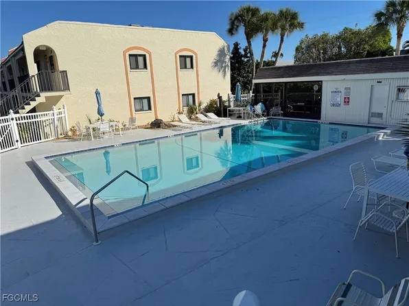 16320 Dublin Cir APT 203, Fort Myers, FL 33908