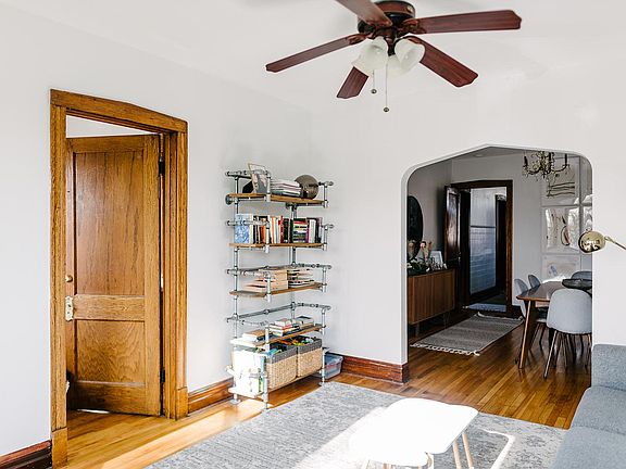3rd image of 871 N Sacramento Blvd APT 2