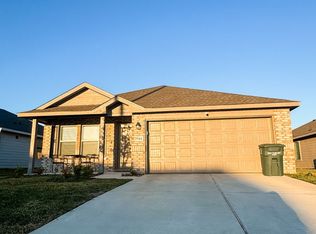 1944 Taggart Trl, Bryan, TX 77803