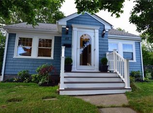 45 Admiral Kalbfus Rd, Newport, RI 02840