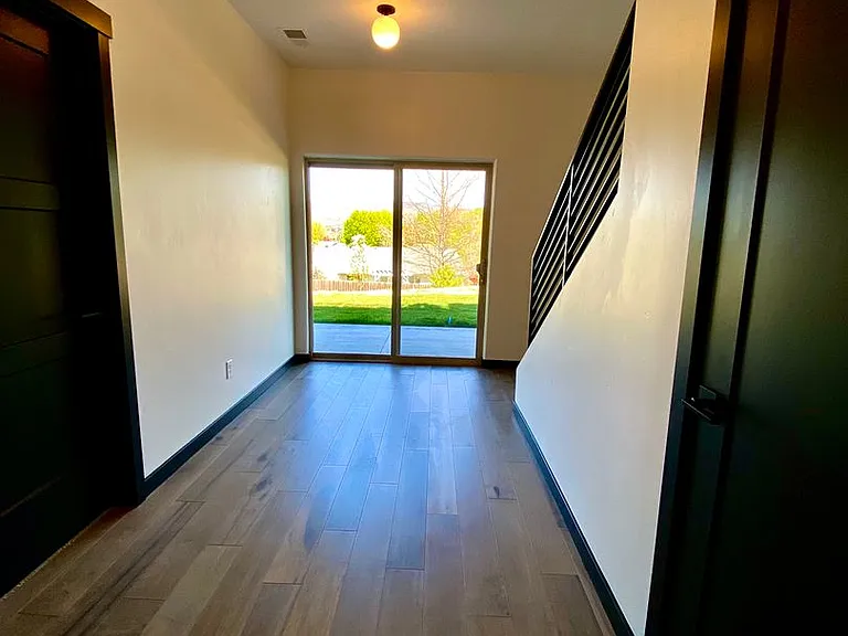 1266 E Echelon Ridge Ln — Photo 72
