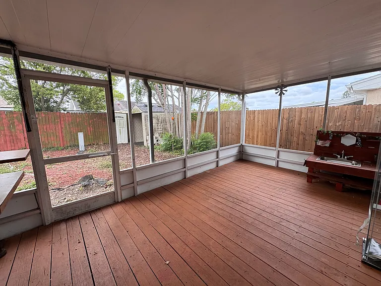 4220 Newbury Dr — Photo 17