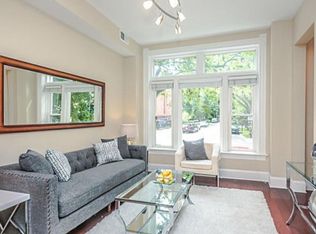 831 N Damen Ave APT 1, Chicago, IL 60622