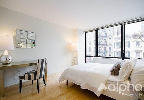 3rd image of 1595 Lexington Ave APT 5C