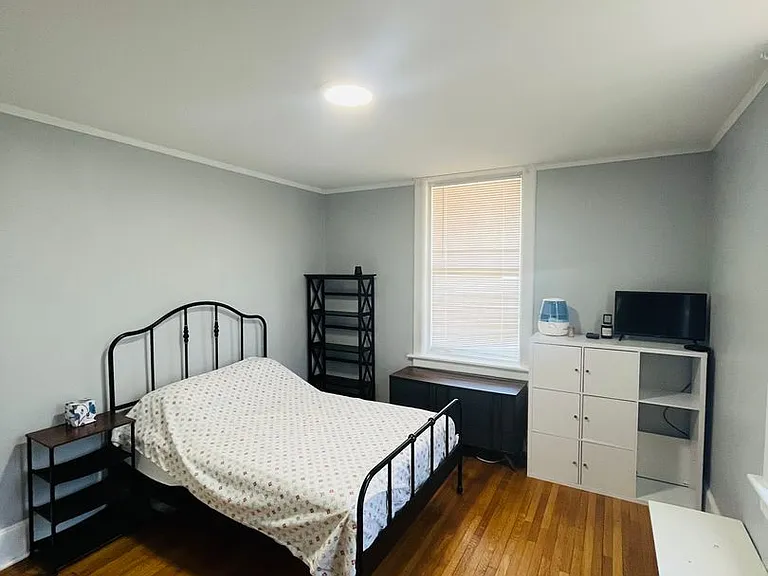 318 State St — Photo 16