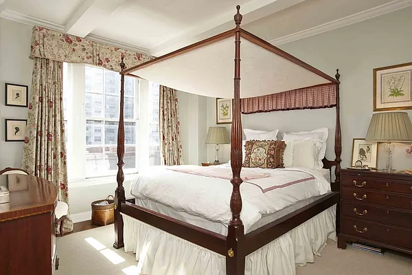 Sold by Stribling | media 22