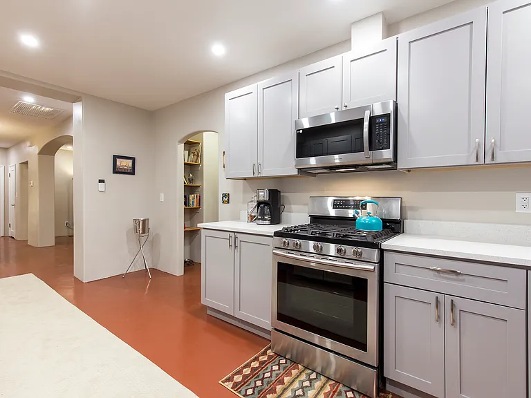 3816 E Lee St — Photo 7