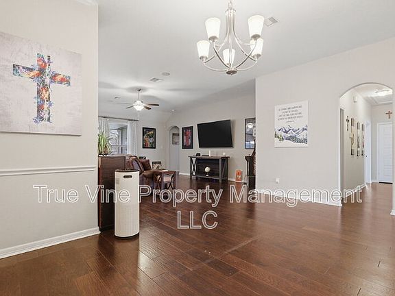 5th image of 4727 La Santa Rd