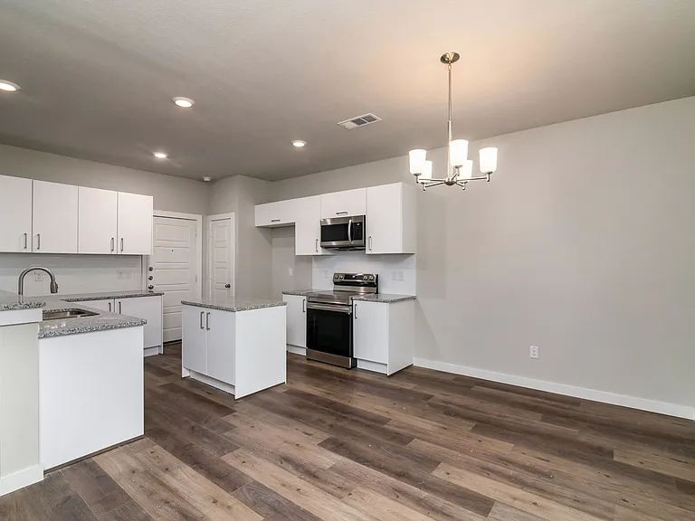 645 Fallow Dr — Photo 7