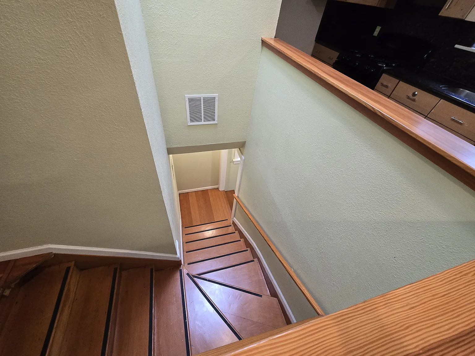1 bed, 650 sqft, $2,600 — Photo 4