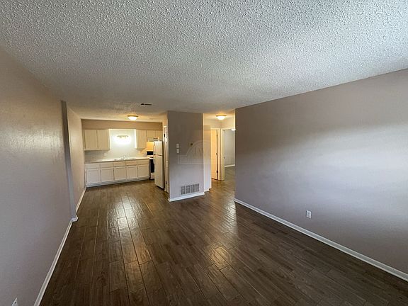 4th image of 105 W Reagan Ave APT 38