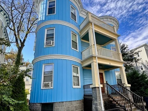 5 Sumner Sq, Dorchester, MA 02125