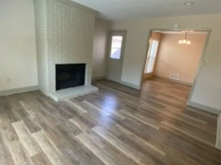 7570 Kings Ridge Rd — Photo 3