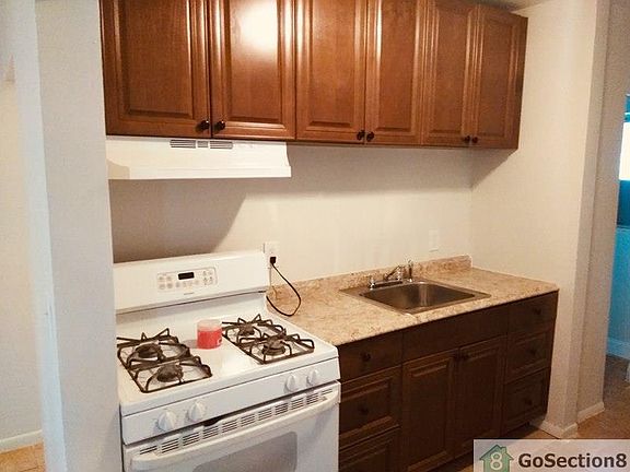 4th image of 516 Lake Osborne Dr