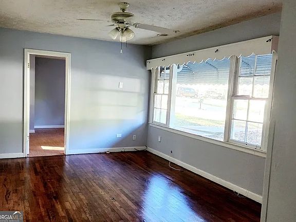 2nd image of 1802 Lee St