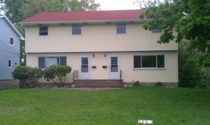 1st image of 208 42nd Ave NE