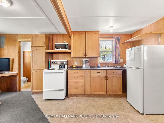5th image of 449 Island View Rd #102