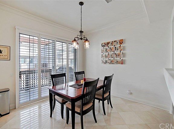 Dining Room with Balcony Access - Perfect for Outdoor Grilling!