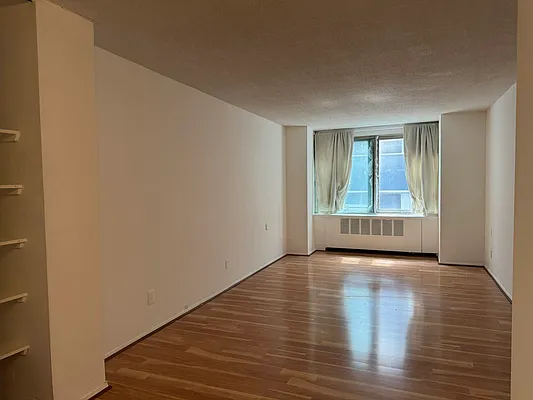 Rented by Oxford Property Group | media 18