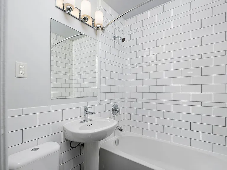 40 Craigton Dr — Photo 4
