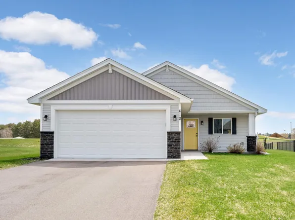 410 Moline Loop NW, Isanti, MN 55040