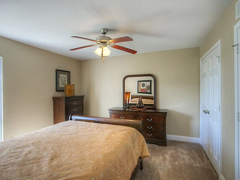 ASHTON PLACE APARTMENTS — Photo 16