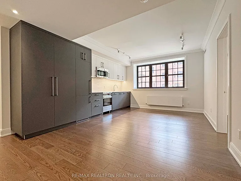 2 Clarendon Ave #108 — Photo 1