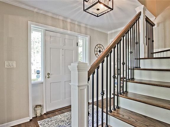 5th image of 2629 Flair Knoll Dr NE